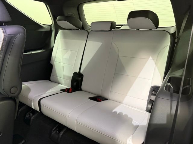 New 2026 Chevrolet Traverse High Country image 30