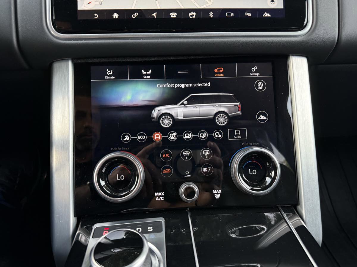 Used 2021 Land Rover Range Rover Westminster Edition image 19