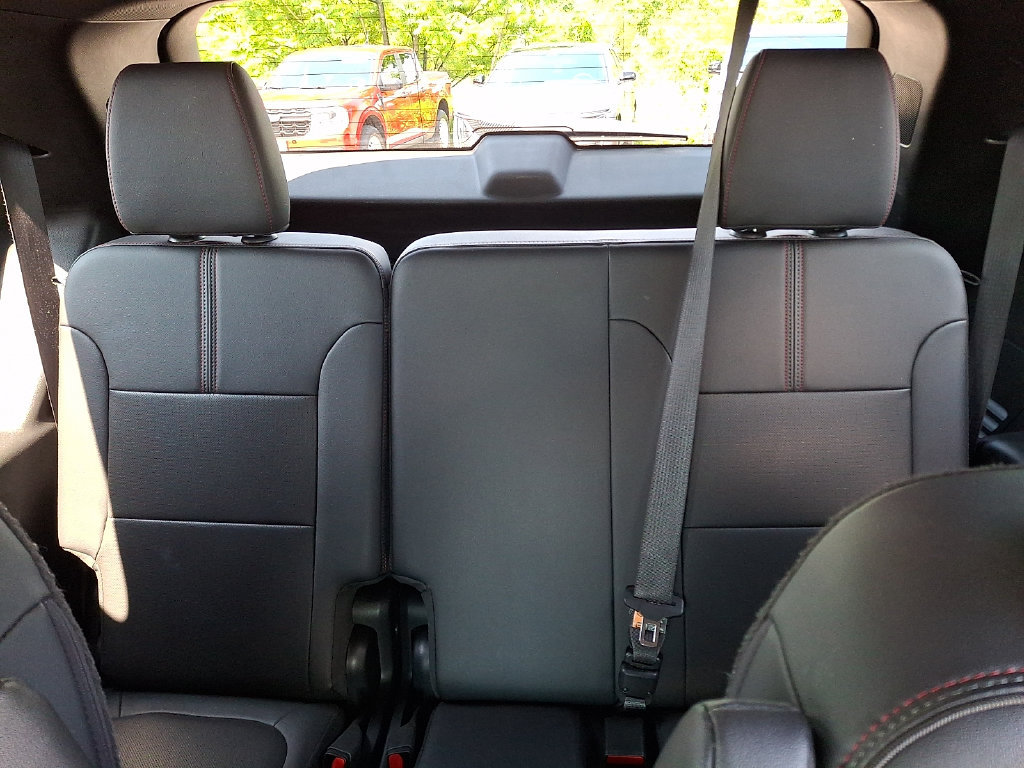 Used 2023 Chevrolet Traverse RS AWD/4WD image 14
