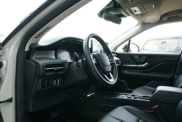 Used 2024 Lincoln Corsair Reserve w/ Equipment Group 201A FWD image 13