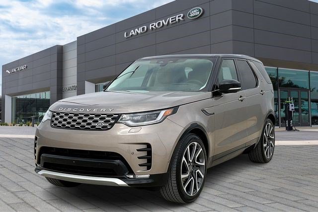Used 2025 Land Rover Discovery Metropolitan Edition