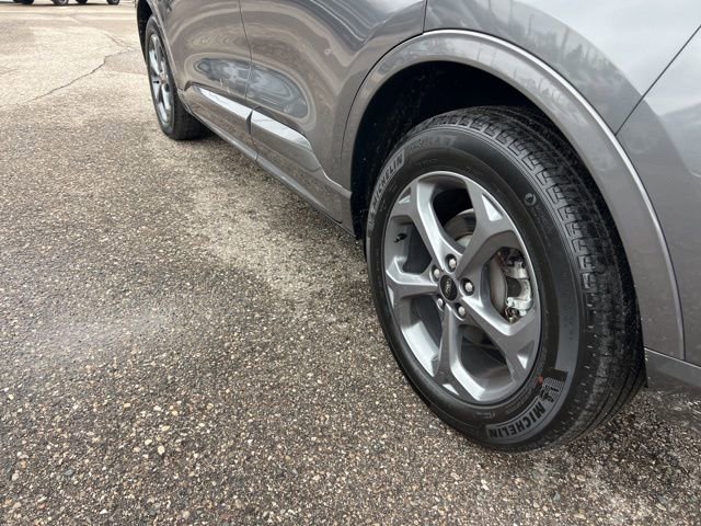 Certified 2023 Ford Escape ST-Line Select w/ Tech Pack #2 image 27