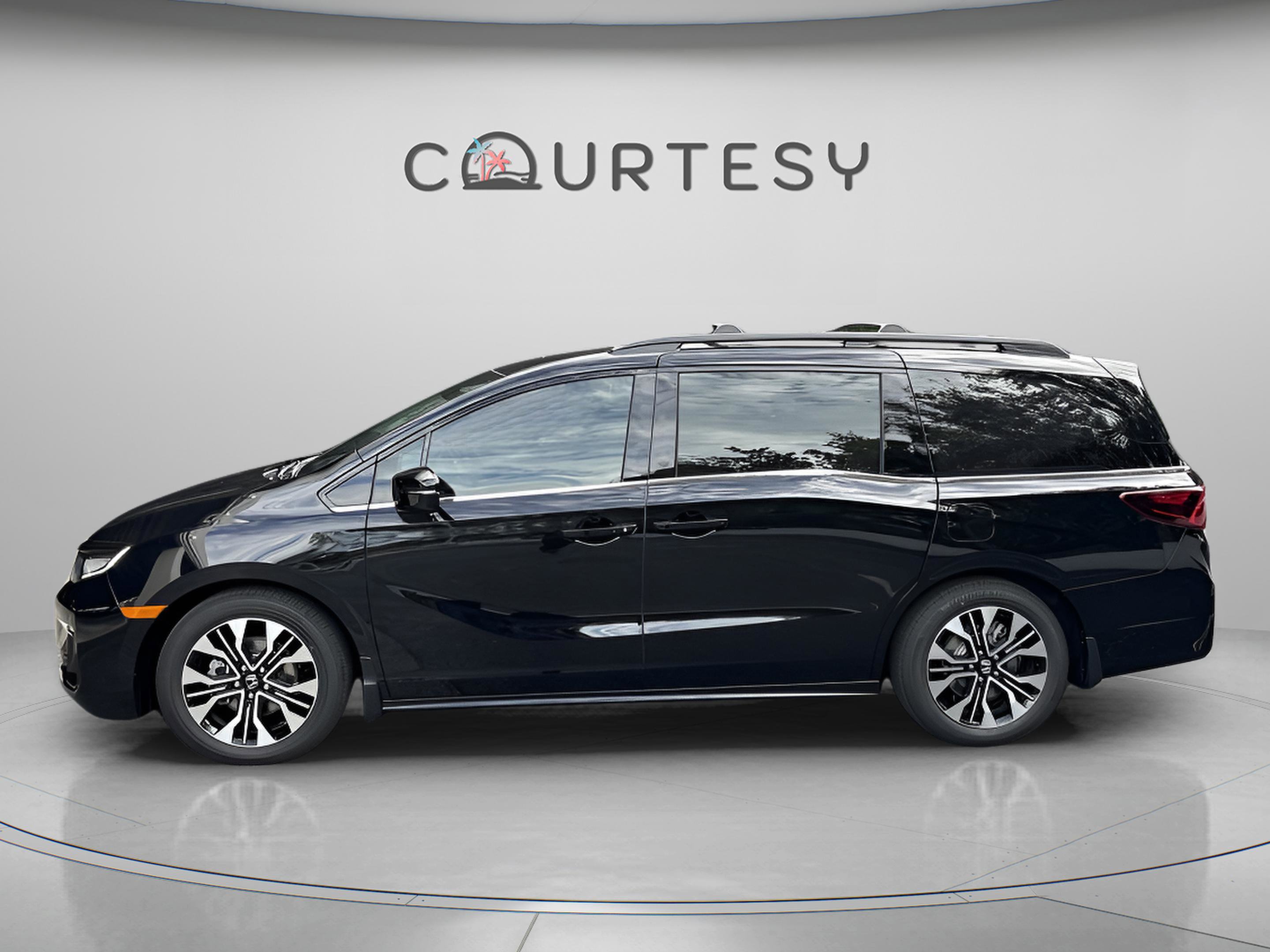 New 2026 Honda Odyssey Elite image 4