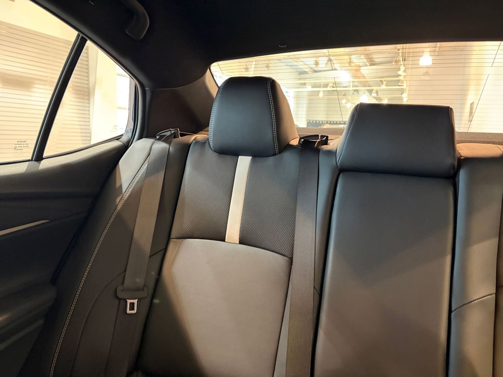 Used 2025 Toyota Camry SE image 39