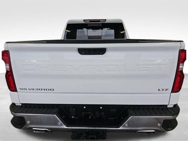 Used 2021 Chevrolet Silverado 1500 LTZ w/ LTZ Convenience Package II AWD/4WD image 7