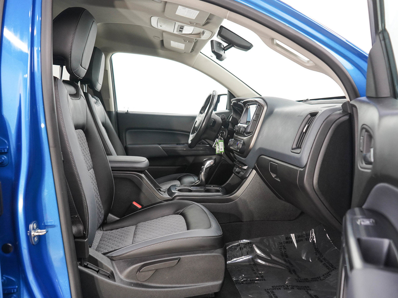 Used 2022 Chevrolet Colorado Z71 AWD/4WD image 11