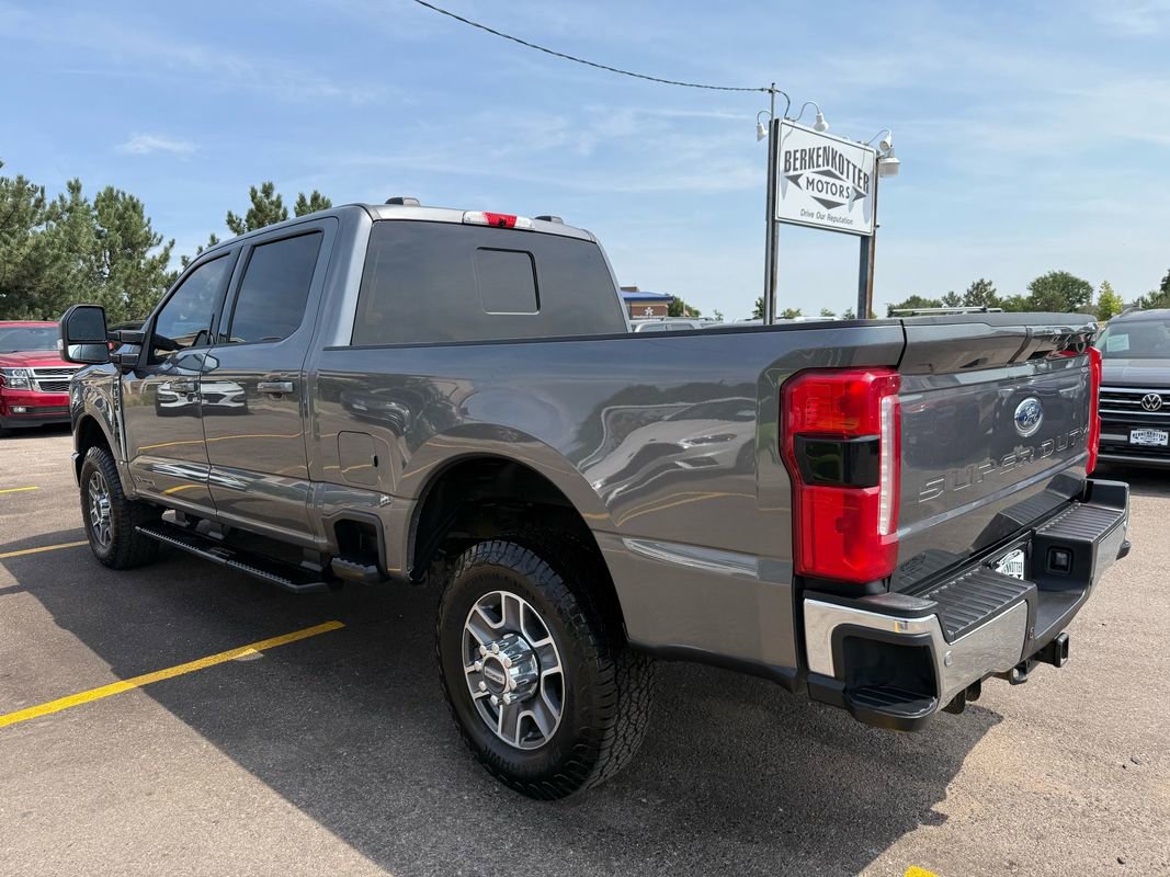 Used 2024 Ford F350 Lariat image 5