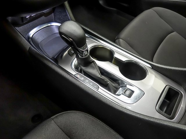 Used 2024 Chevrolet Malibu LT image 21