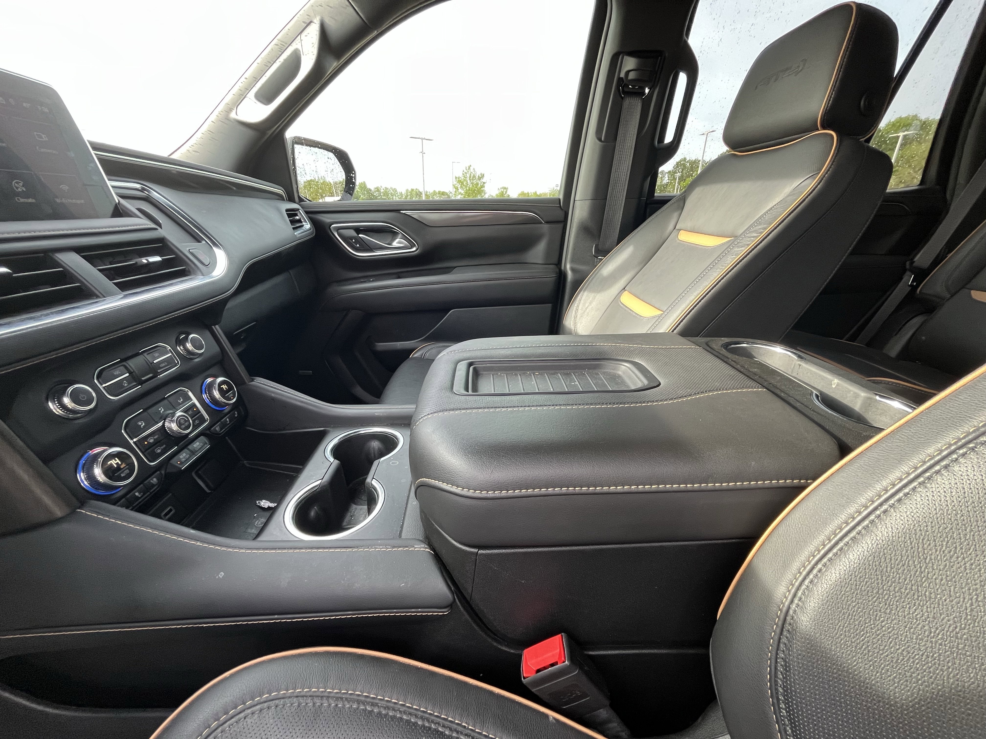 Used 2024 GMC Yukon AT4 w/ AT4 Premium Plus Package image 22