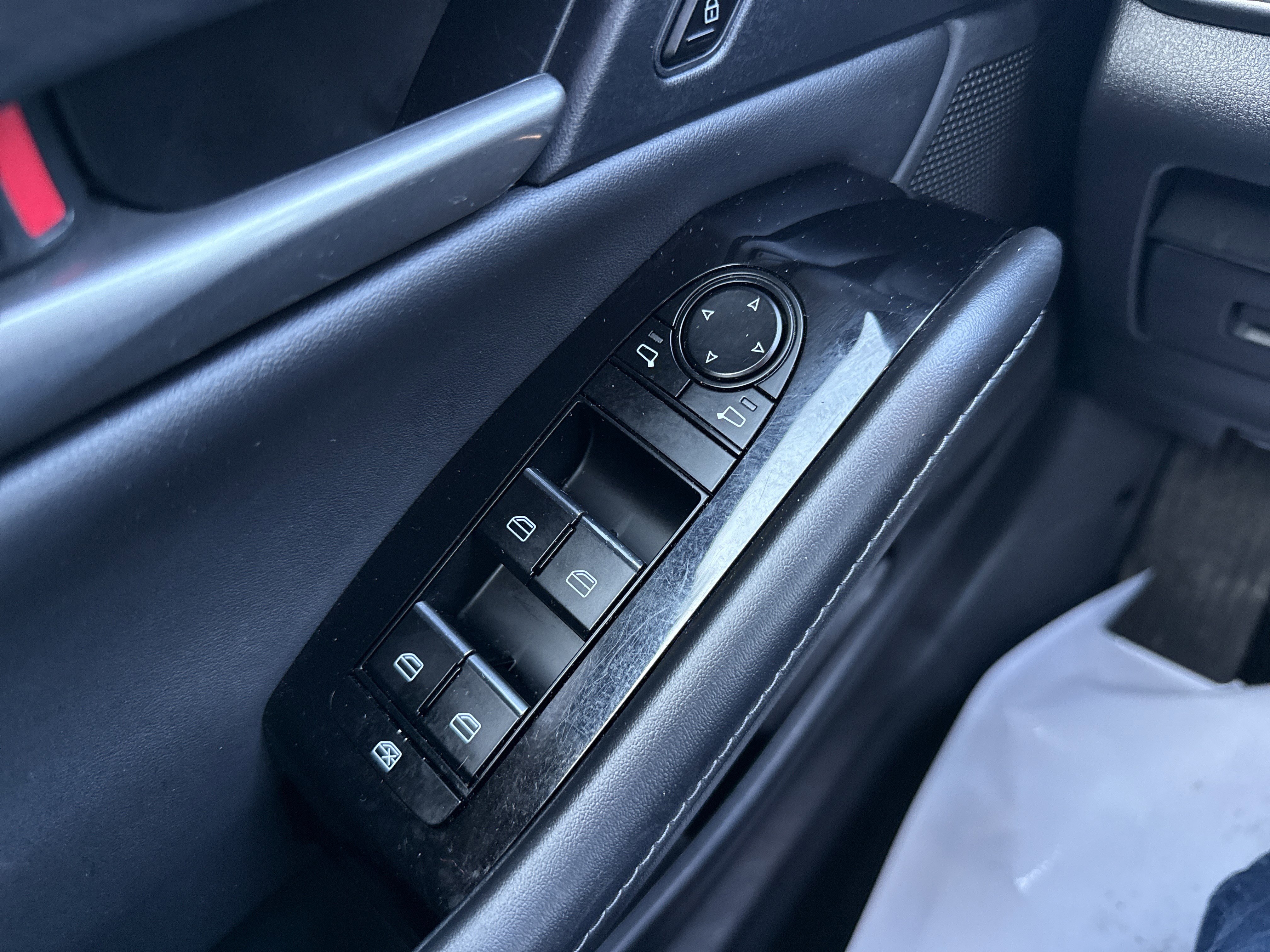 Certified 2025 MAZDA CX-30 AWD 2.5 S w/ Select Sport Pkg image 16