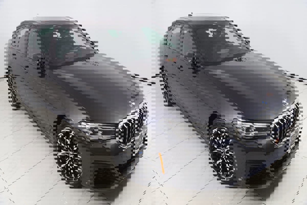 Used 2023 BMW 540i xDrive w/ M Sport Package image 18