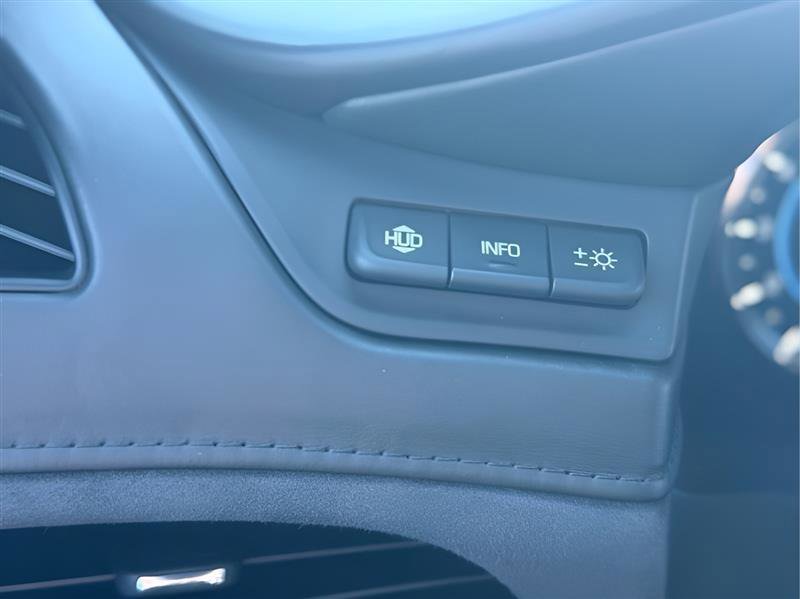 Used 2016 Cadillac Escalade Platinum image 54