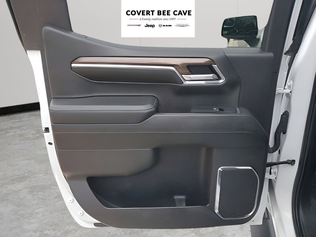 Used 2024 Chevrolet Silverado 1500 LT Trail Boss w/ Protection Package image 17