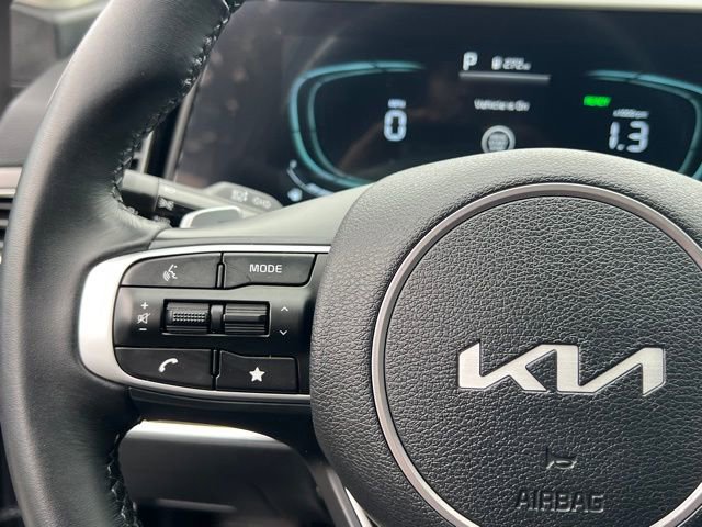 Certified 2025 Kia Sportage EX w/ EX Premium Package AWD/4WD image 23