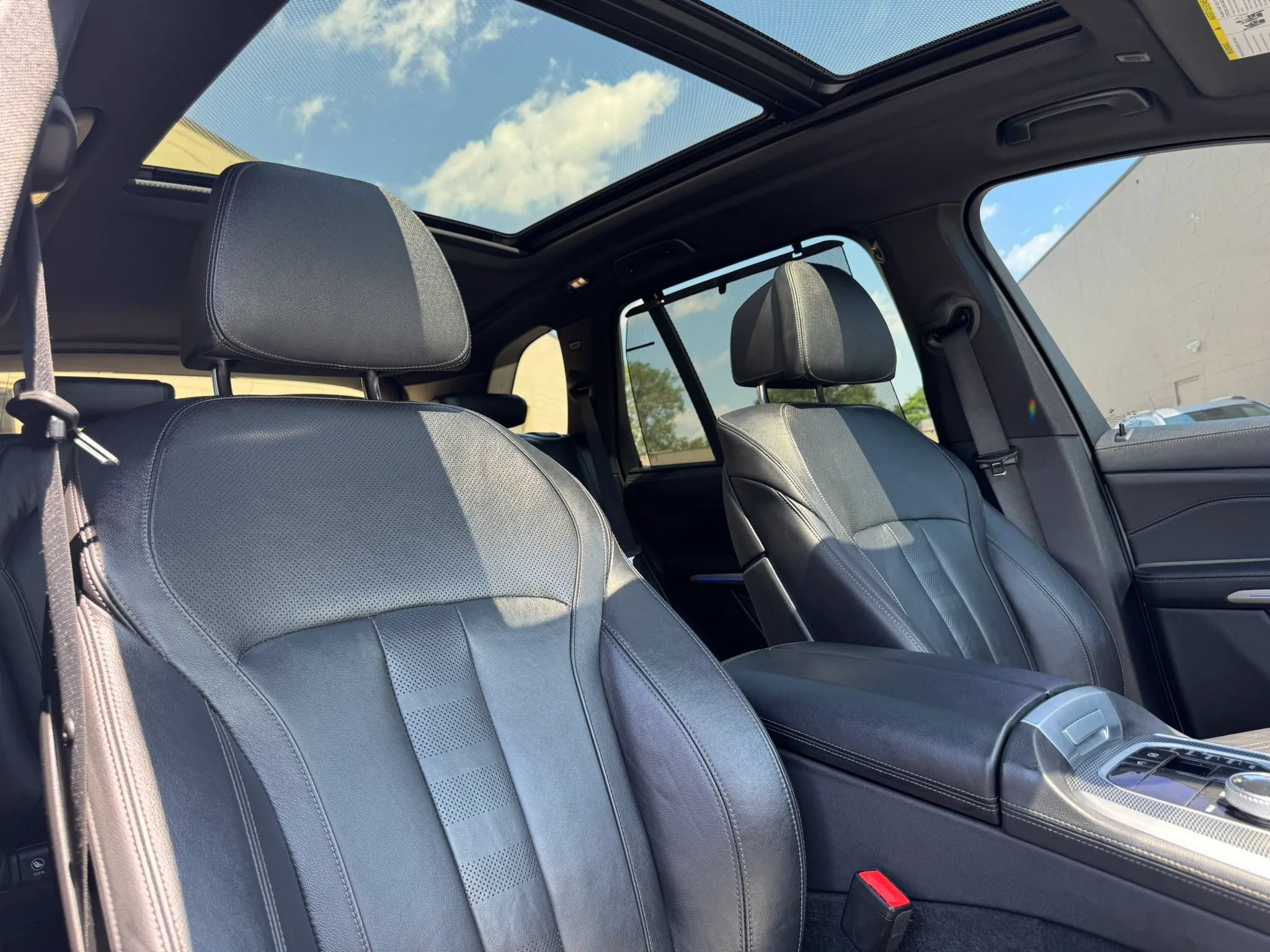 Used 2021 BMW X5 xDrive40i w/ M Sport Package AWD/4WD image 33
