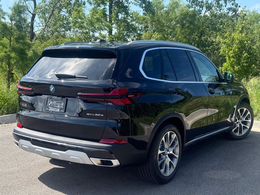 Used 2026 BMW X5 xDrive50e w/ Premium Package AWD/4WD image 6