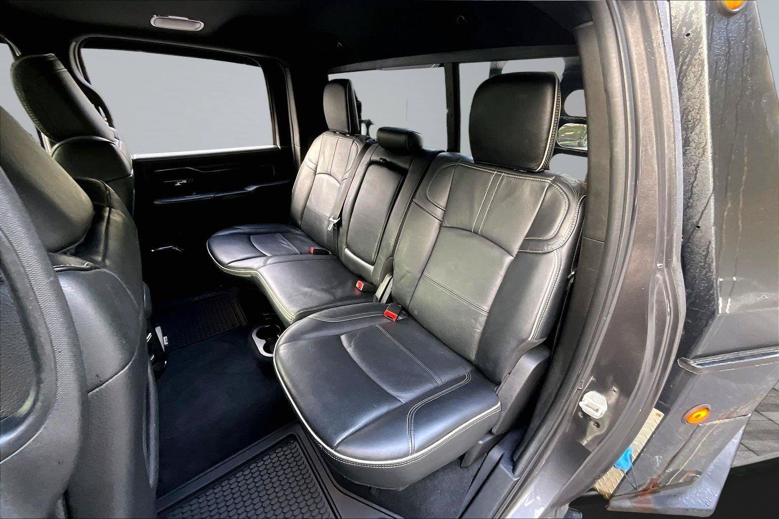Used 2024 RAM 4500 4x4 Crew Cab DRW image 27