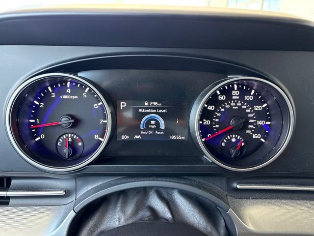 Certified 2024 Kia Carnival LX FWD image 11