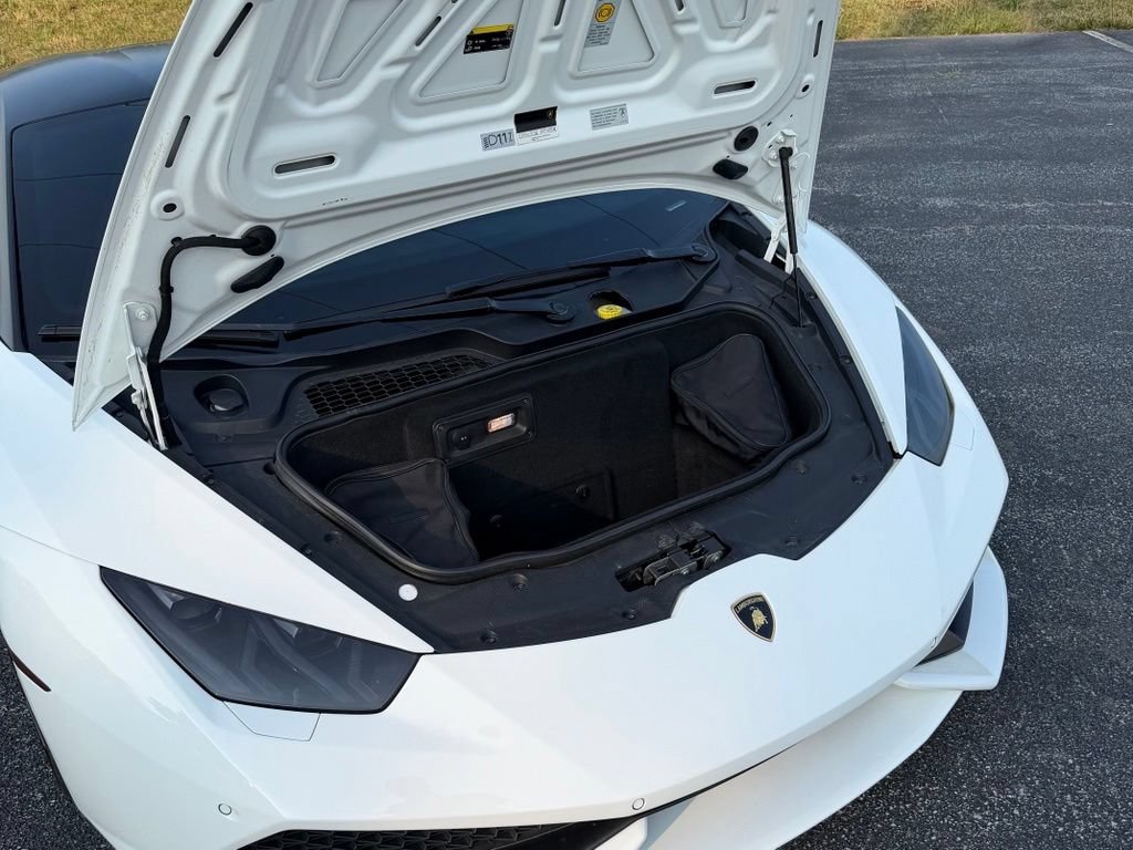 Used 2015 Lamborghini Huracan LP 610-4 AWD/4WD image 10