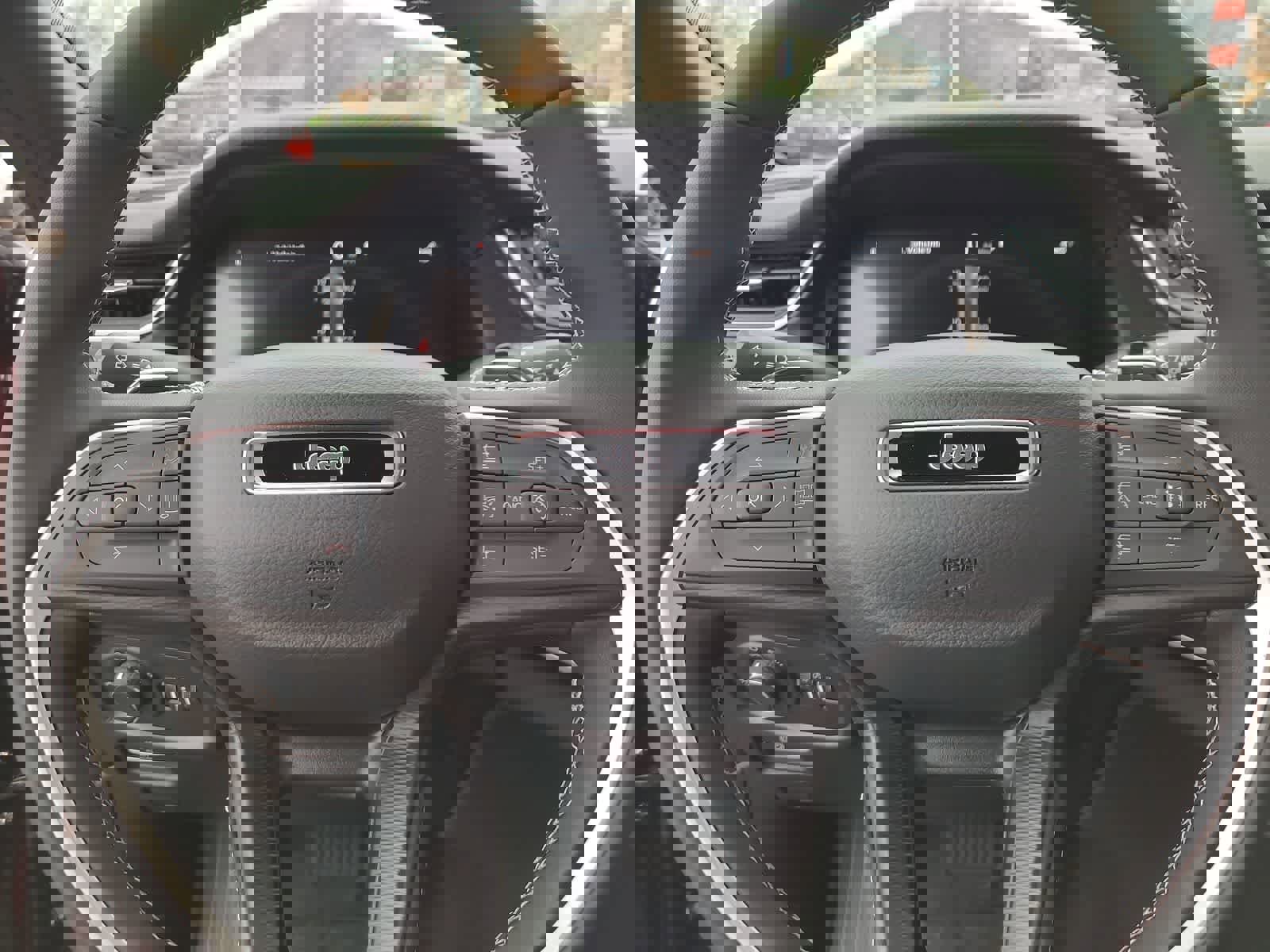 New 2025 Jeep Grand Cherokee Altitude image 23