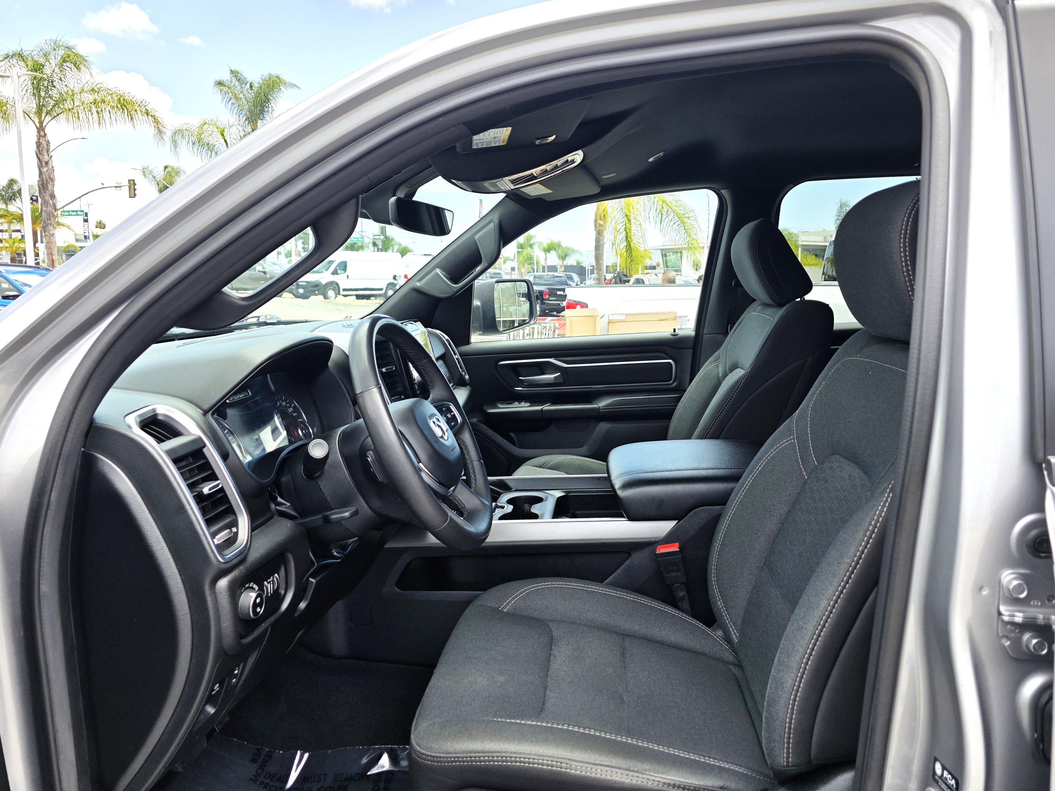 Certified 2025 RAM 1500 Big Horn AWD/4WD image 11