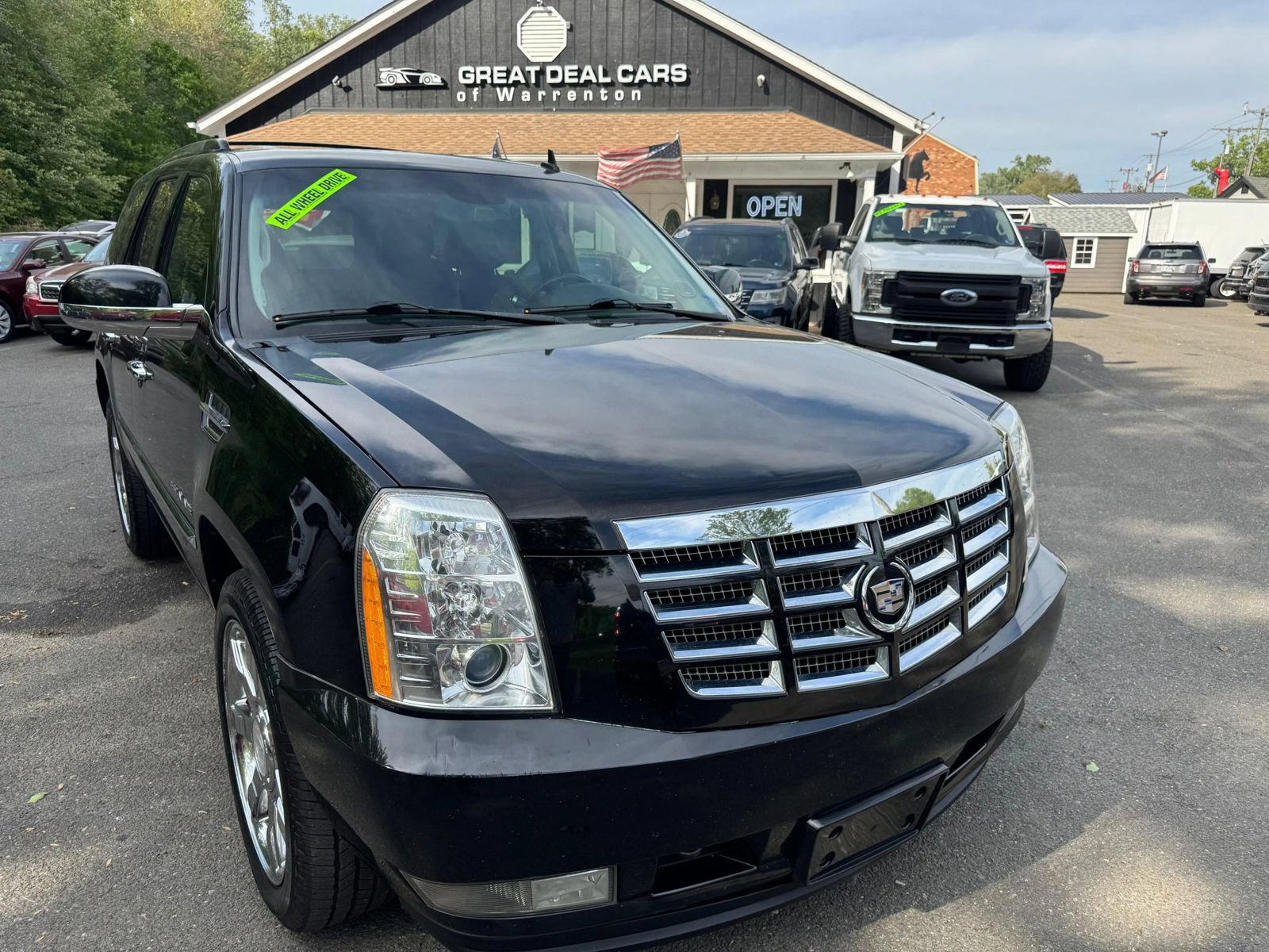 Used 2011 Cadillac Escalade Premium AWD/4WD image 8