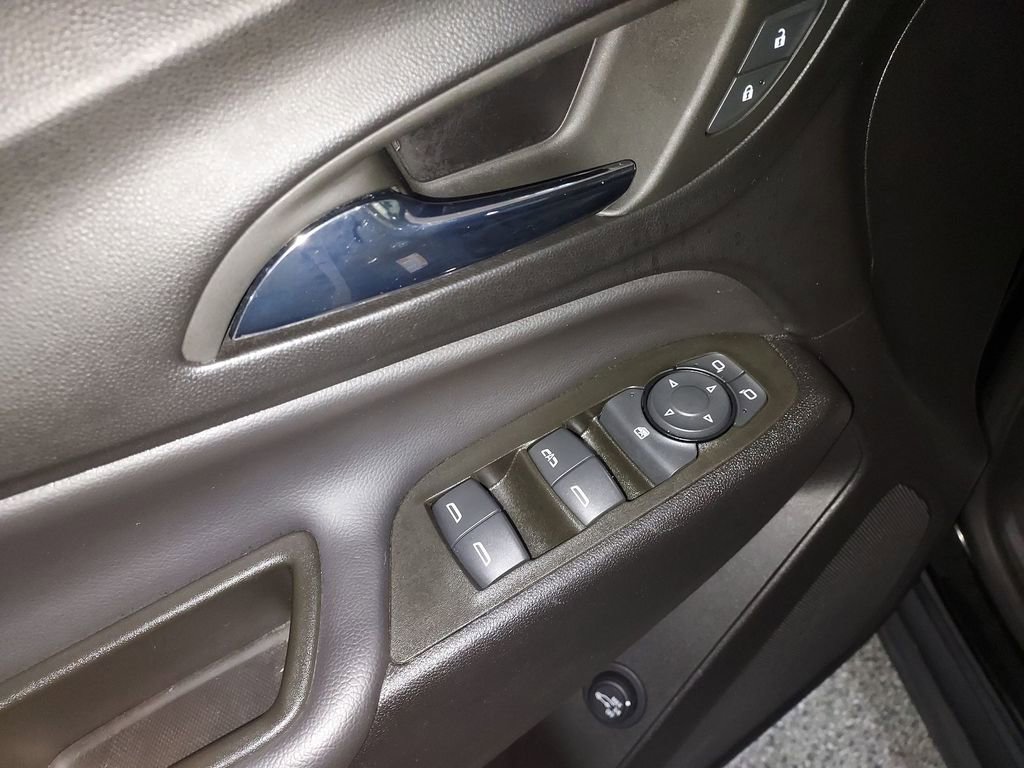 Used 2023 Chevrolet Equinox LT image 19