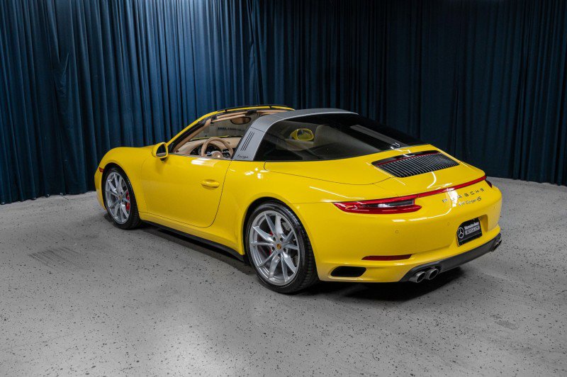 Used 2017 Porsche 911 Targa 4S image 17