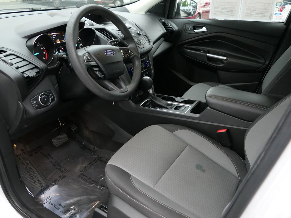 Used 2017 Ford Escape SE image 12