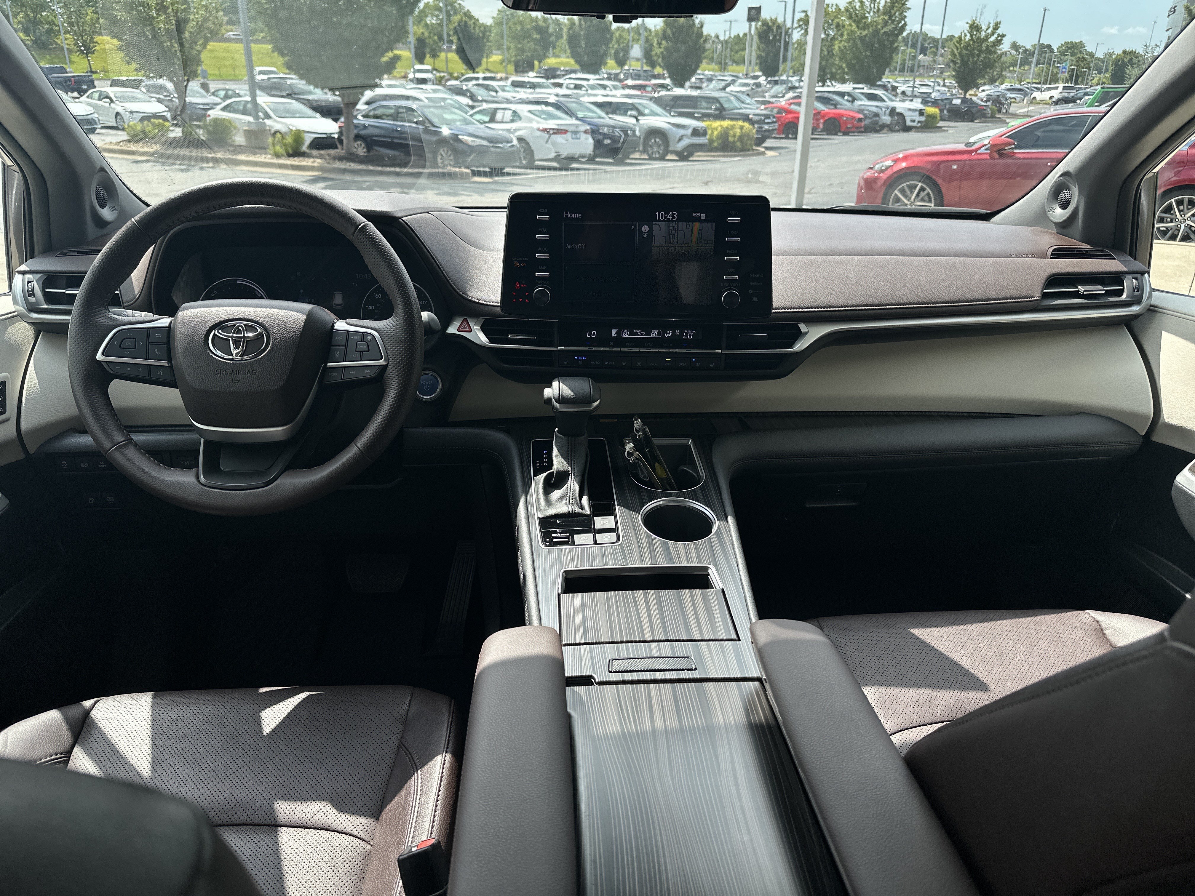Certified 2024 Toyota Sienna Platinum AWD/4WD image 22