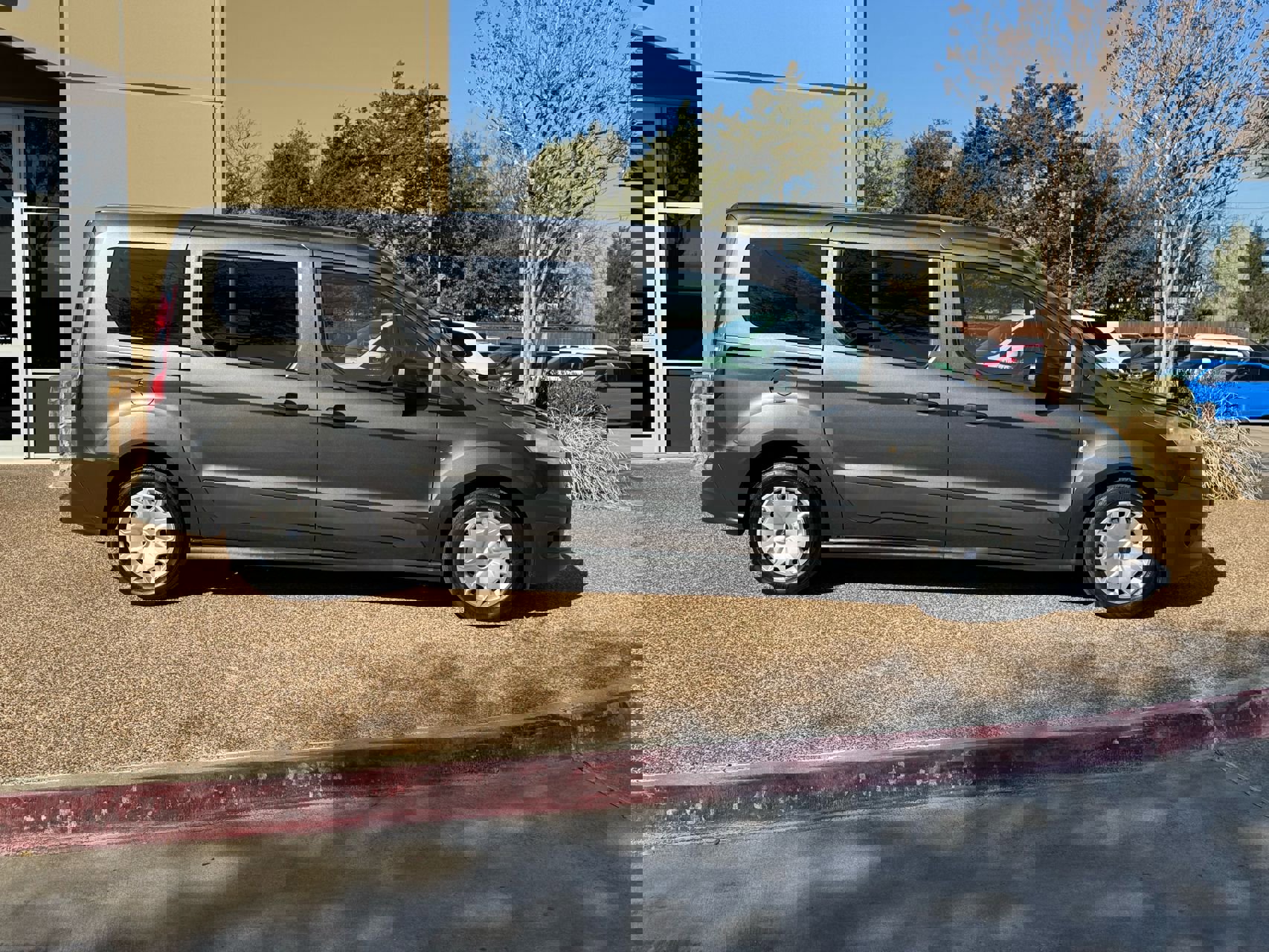 Used 2018 Ford Transit Connect XL image 4