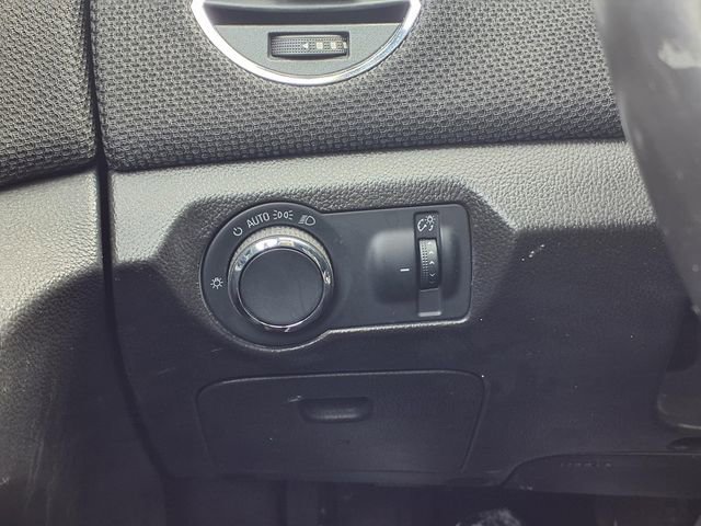 Used 2015 Chevrolet Cruze LT image 16
