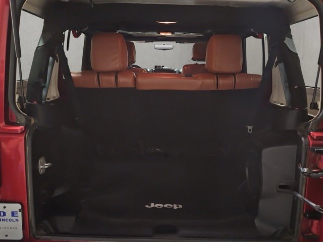 Used 2012 Jeep Wrangler Unlimited Sahara w/ Connectivity Group image 21