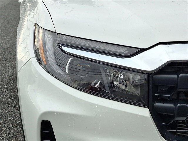 Certified 2025 Honda Ridgeline RTL image 9