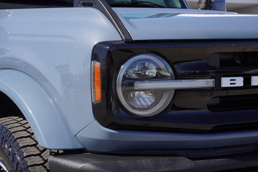 Used 2023 Ford Bronco Outer Banks AWD/4WD image 12