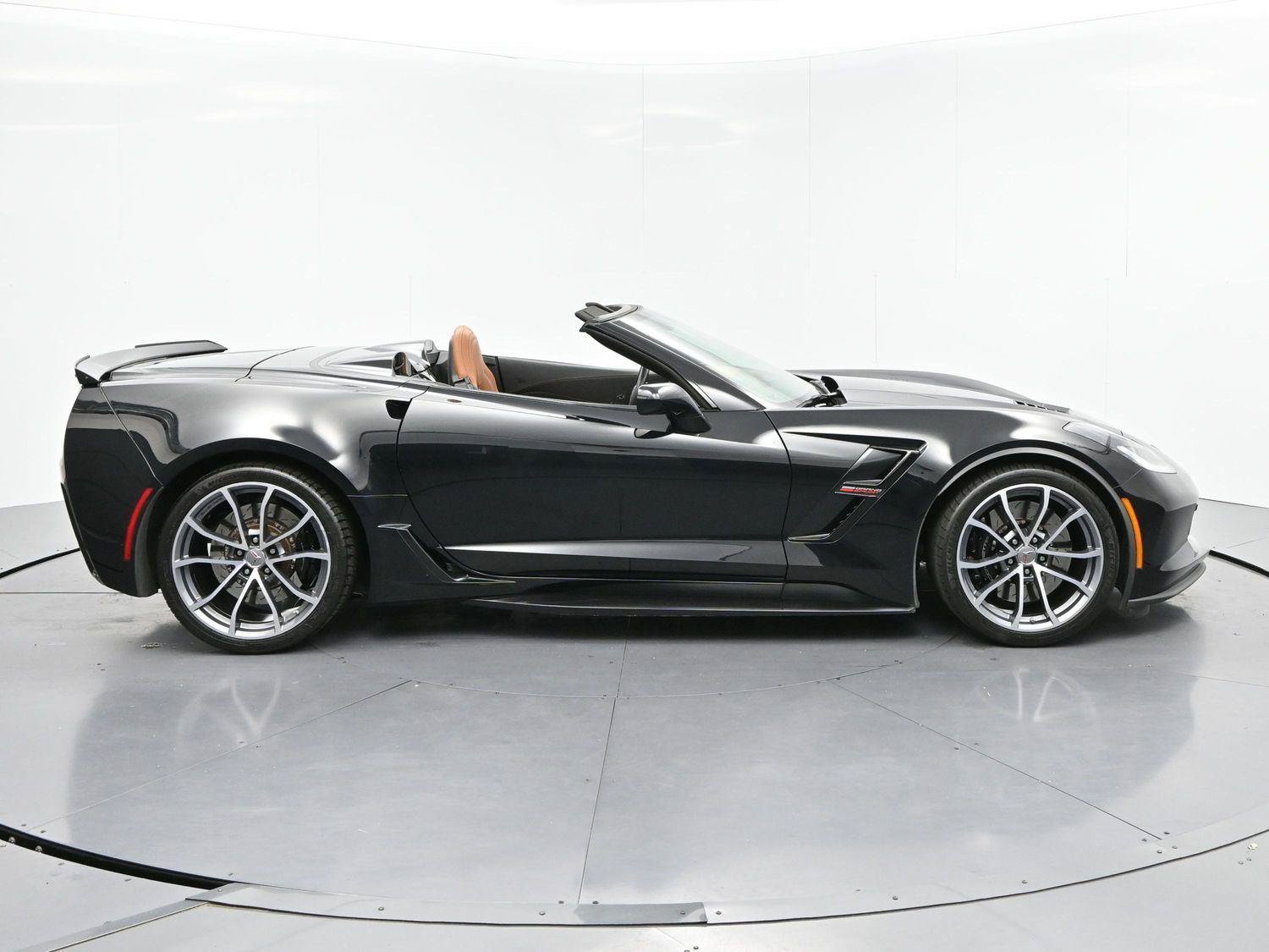 Used 2019 Chevrolet Corvette Grand Sport RWD image 8