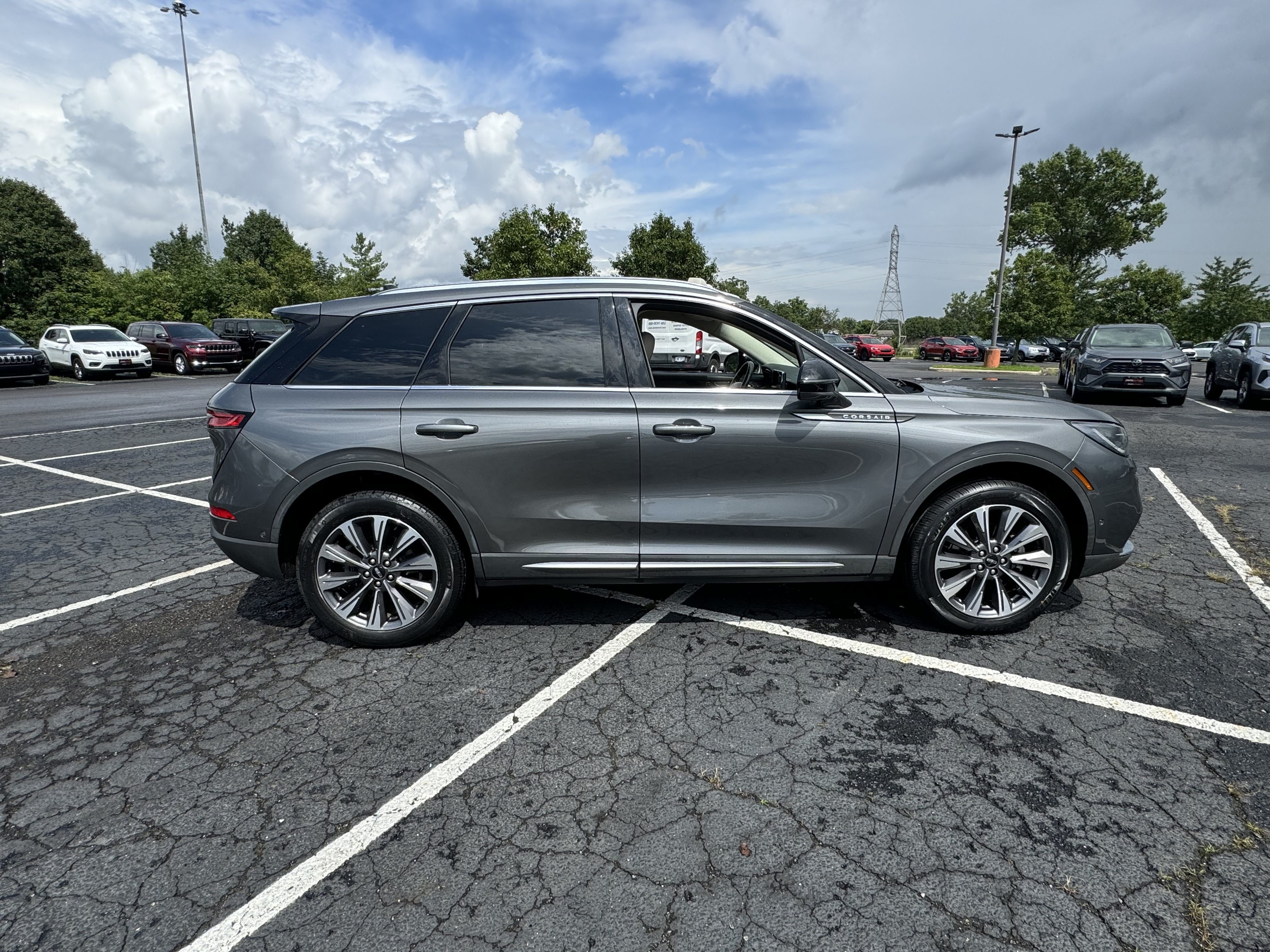 Used 2022 Lincoln Corsair Reserve w/ Equipment Group 201A AWD/4WD image 28