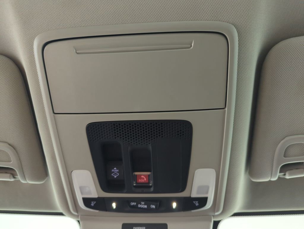 Certified 2025 Honda Accord SE image 30