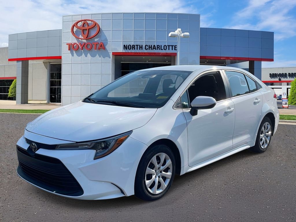 Used 2024 Toyota Corolla LE FWD image 7
