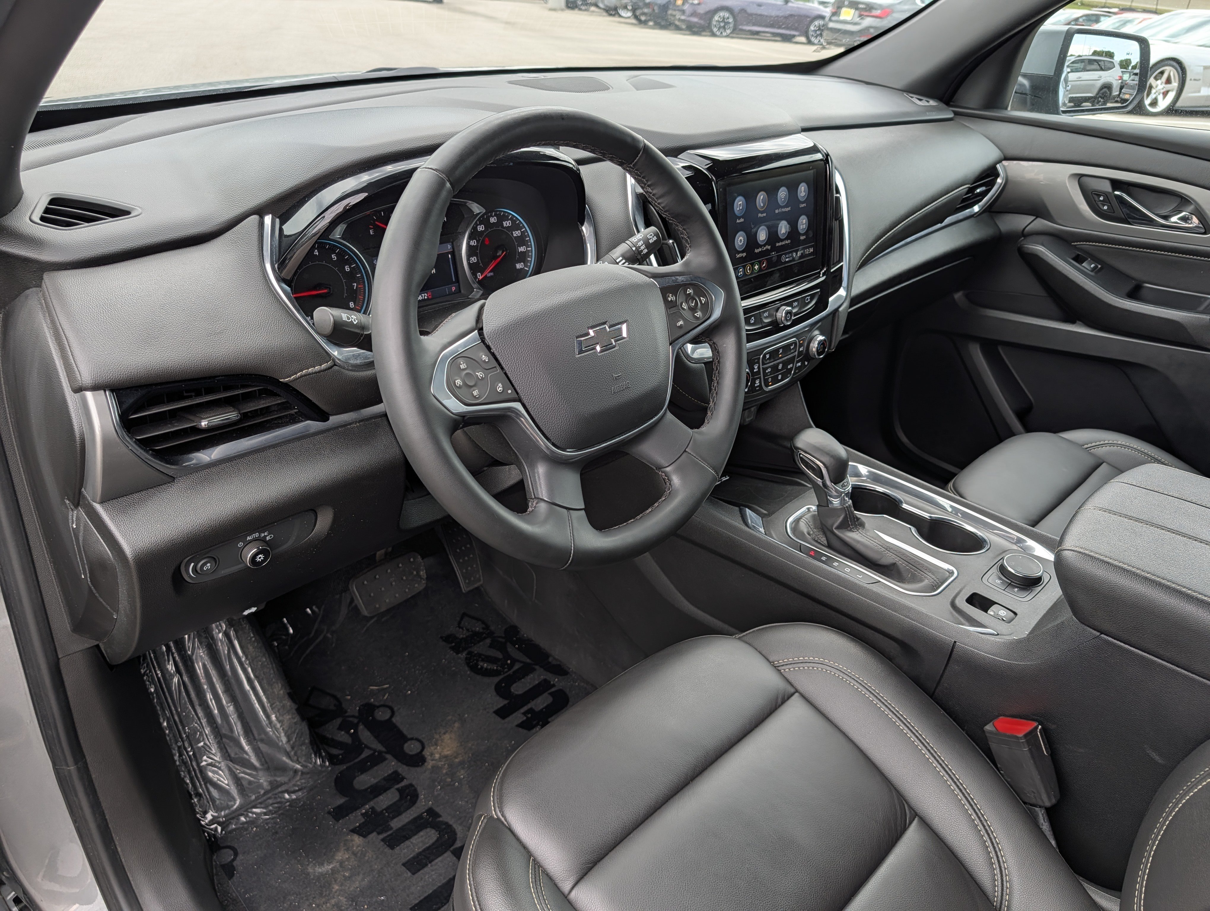 Used 2023 Chevrolet Traverse LT w/ Midnight/Sport Edition AWD/4WD image 18