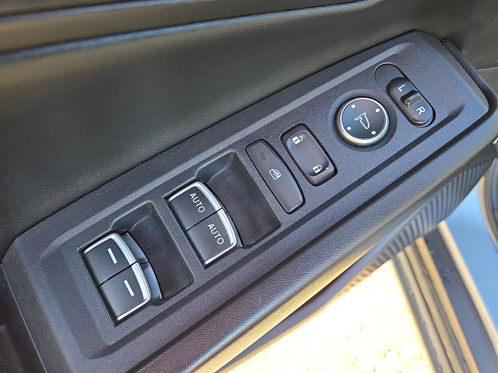 Used 2023 Honda Accord EX image 11