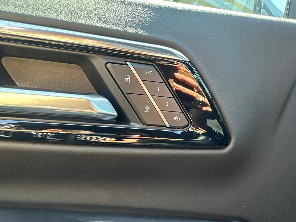 New 2026 Chevrolet Tahoe Premier AWD/4WD image 17