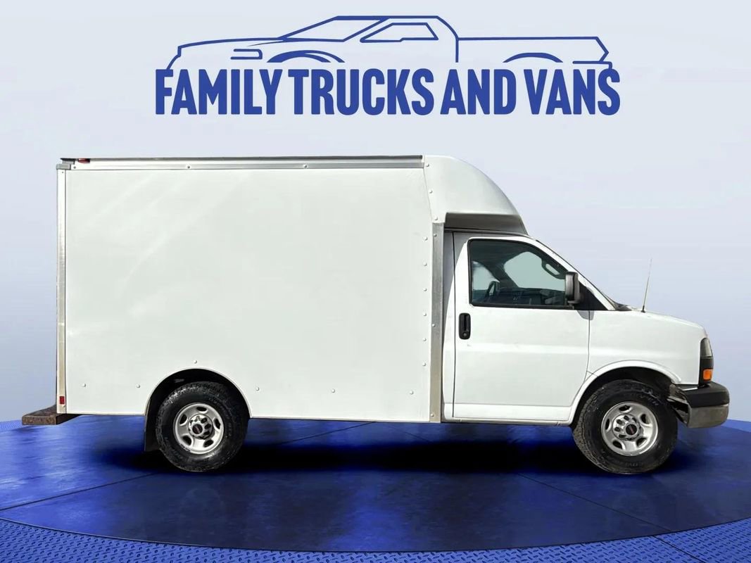 Used 2017 GMC Savana 3500 image 6