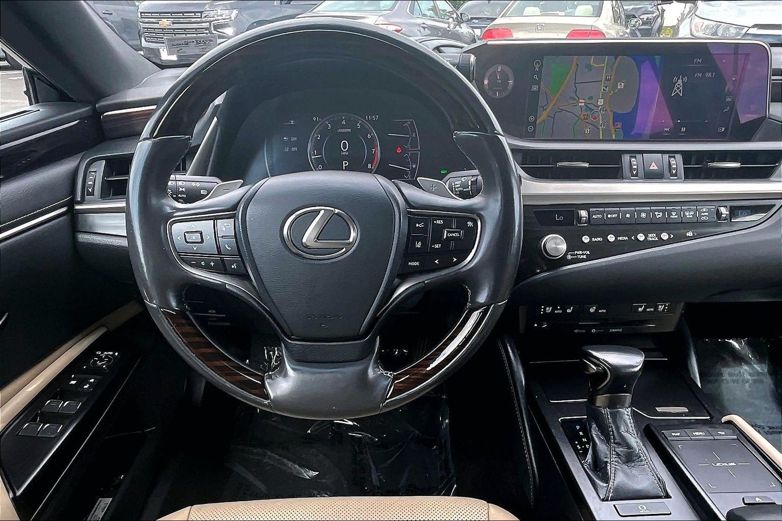 Used 2021 Lexus ES 350 w/ Premium Package FWD image 5