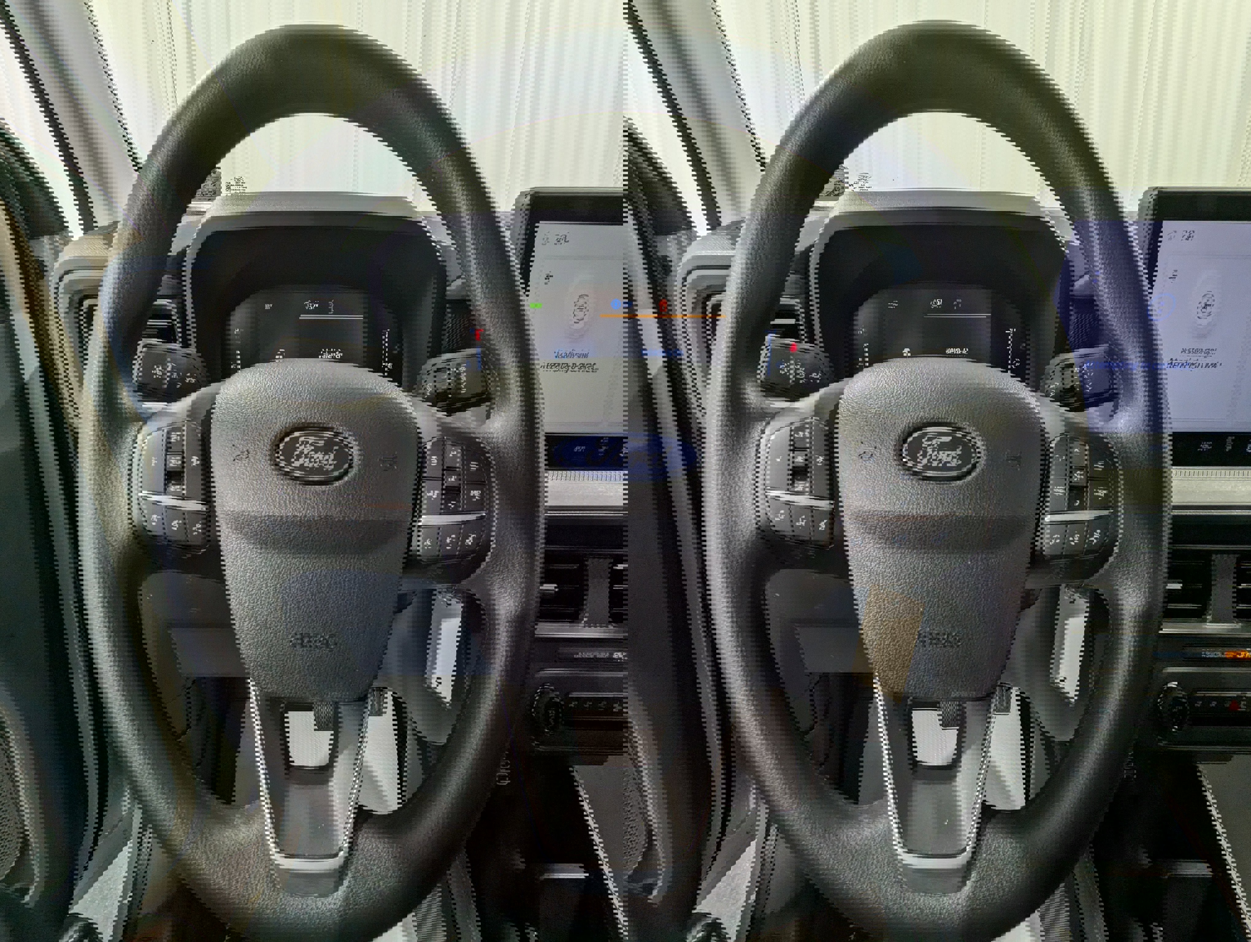 Used 2025 Ford Maverick XL image 15