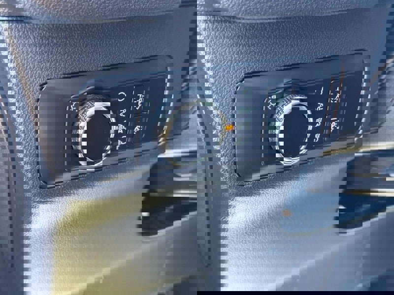 Used 2025 Ford Escape Active image 17