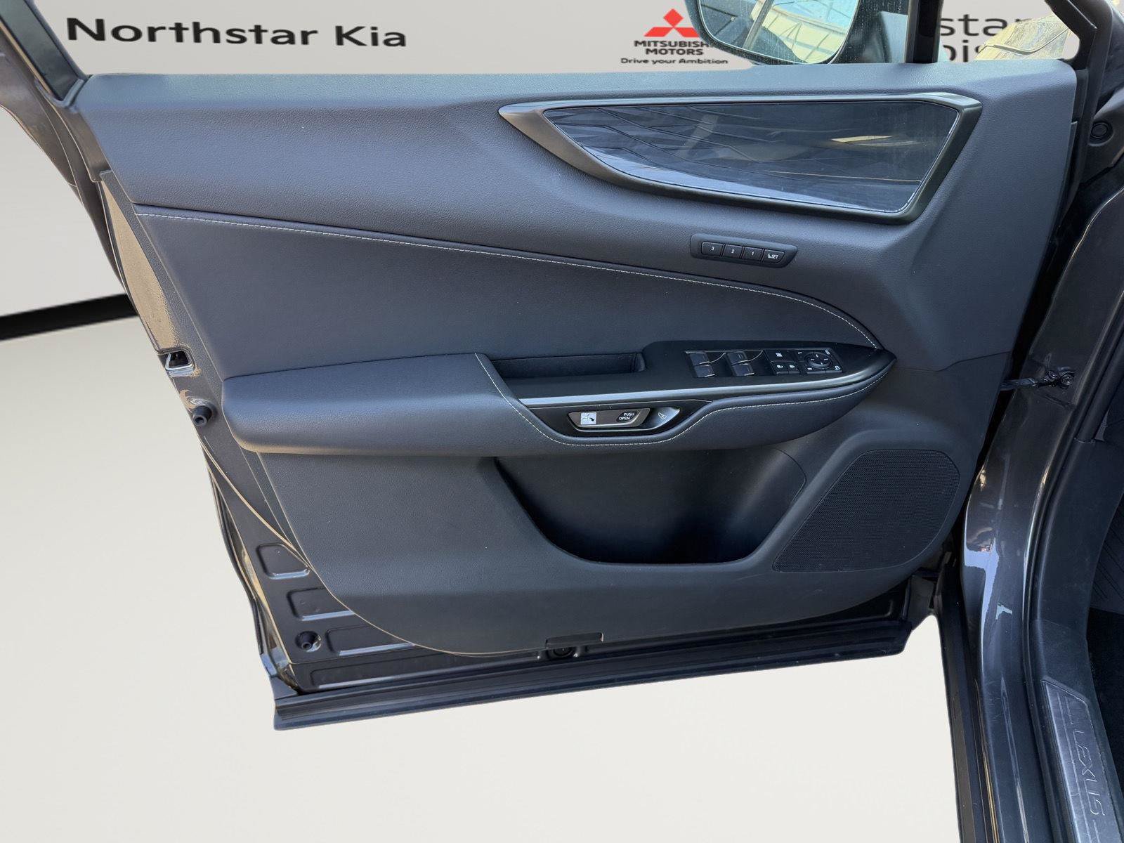Used 2023 Lexus NX 250 FWD image 8