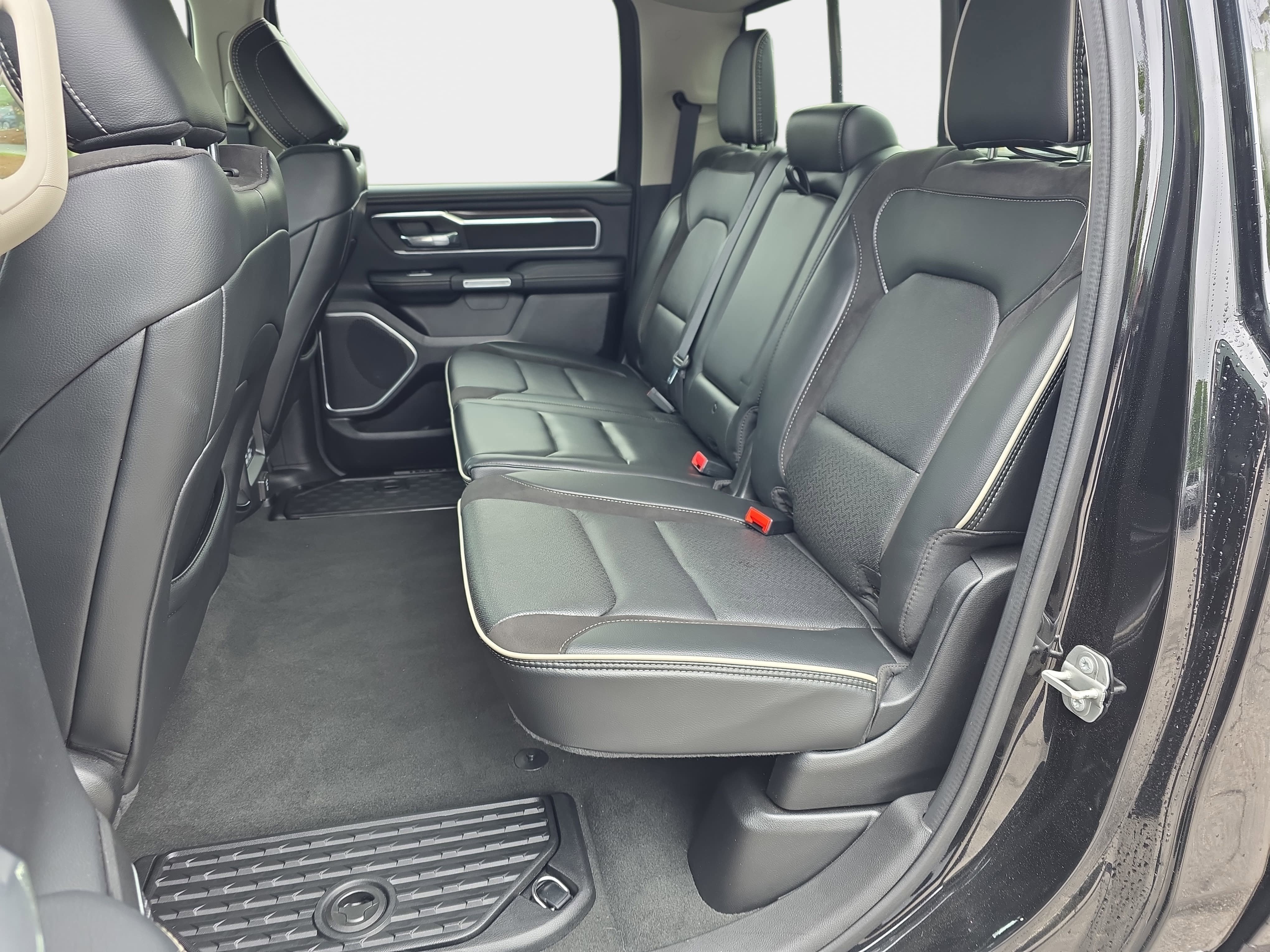 Certified 2022 RAM 1500 Laramie RWD image 11