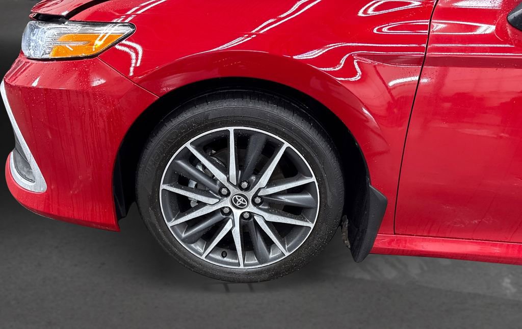 Used 2023 Toyota Camry XLE w/ Cold Weather Package image 12