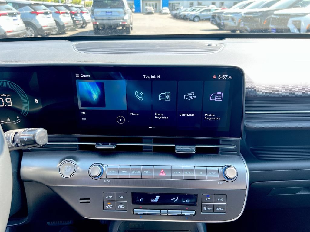 Used 2025 Hyundai Kona SEL FWD image 13